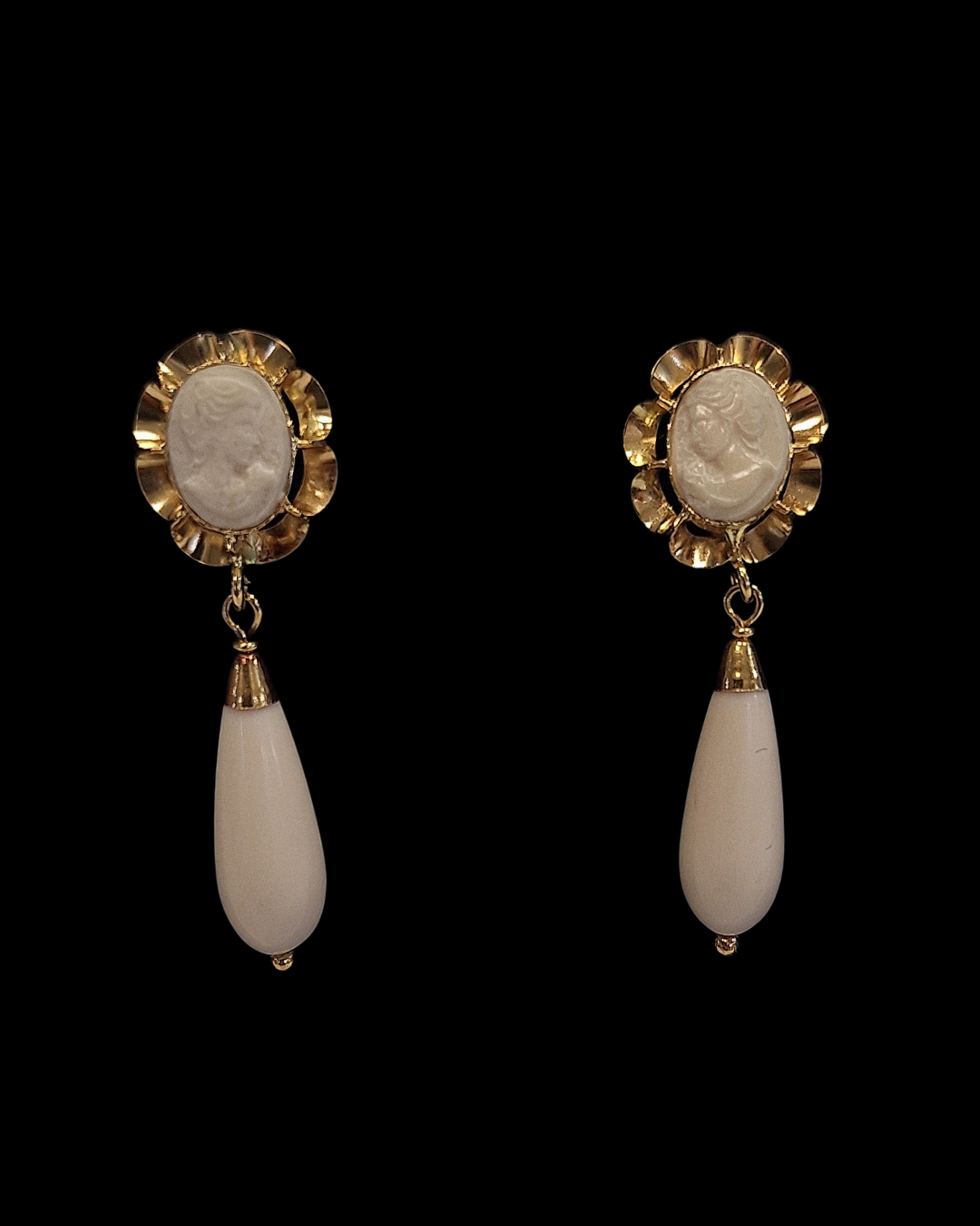PENDIENTES CORAL BLANCO -PT476