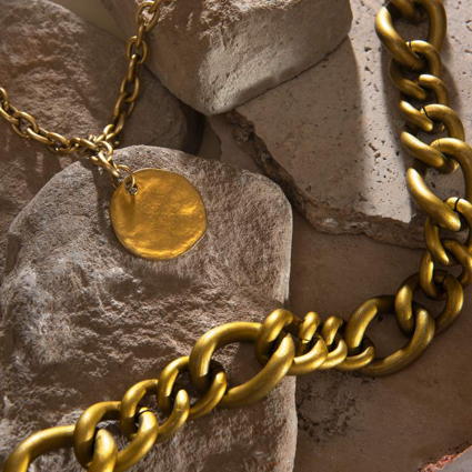 Joyas de oro para inversión o uso diario: diferencias clave